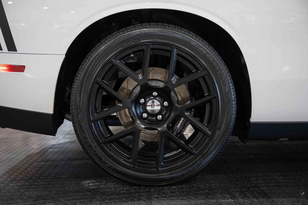 2015 Dodge Challenger SRT8 & 392 3rd Gen - Image 25 of 31