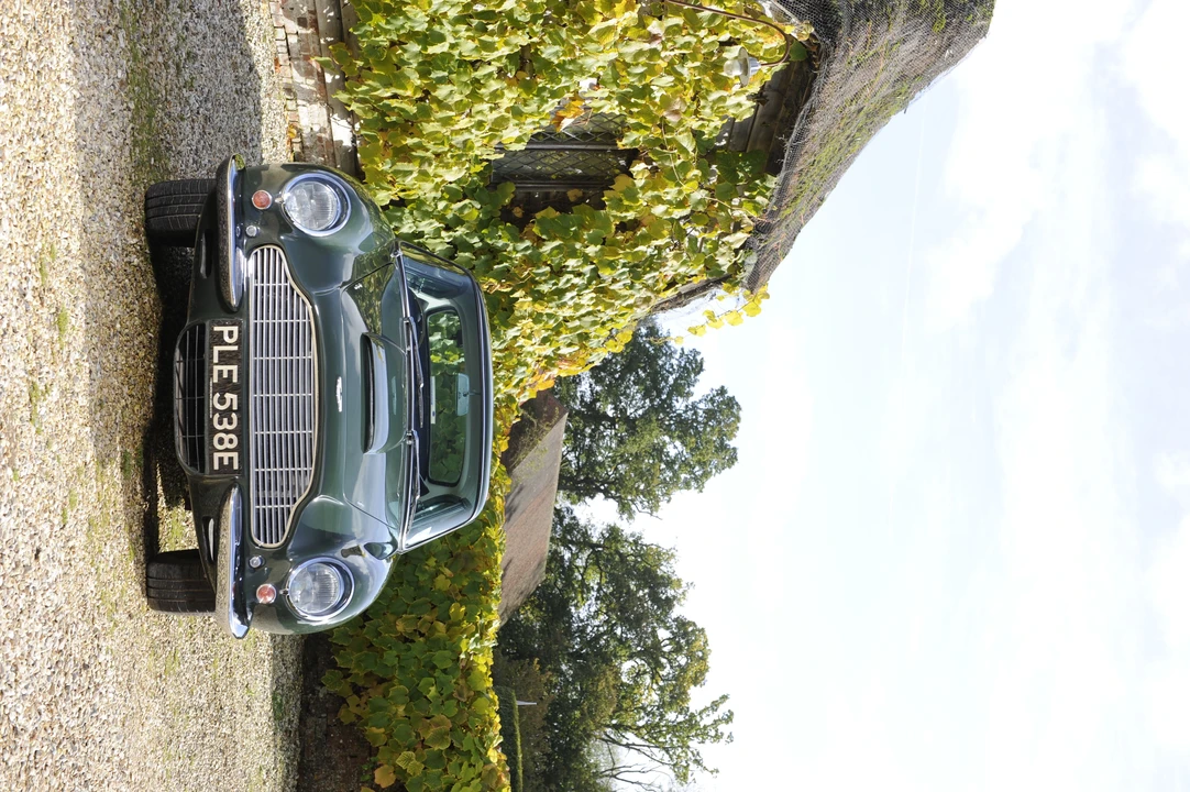 1967 Aston Martin DB6 - Image 9 of 26