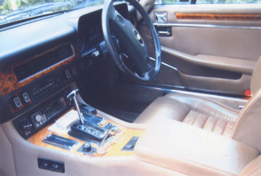 1988 Jaguar XJS Pre-Facelift V12 - Image 4 of 4