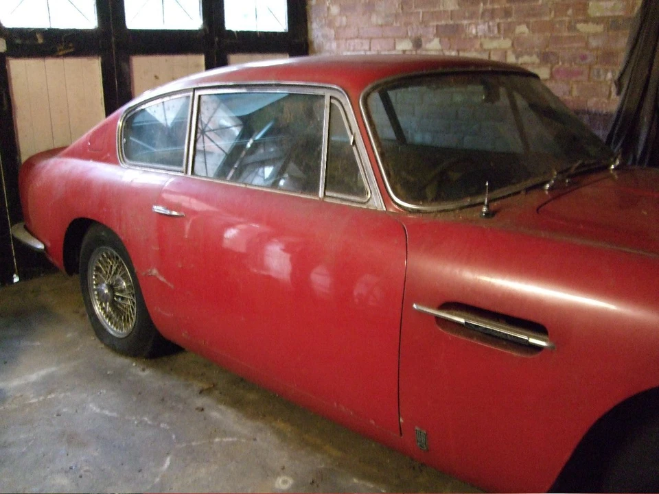 1968 Aston Martin DB6 Vantage - Image 4 of 5