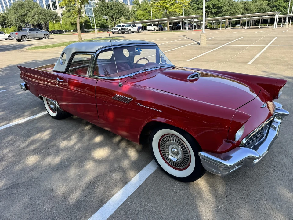1957 Ford Thunderbird 1st Gen - Image 15 of 31