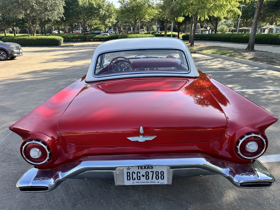 1957 Ford Thunderbird 1st Gen - Image 21 of 31