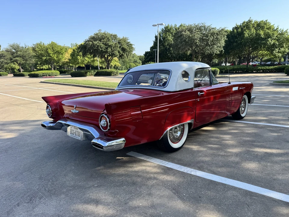 1957 Ford Thunderbird 1st Gen - Image 19 of 31
