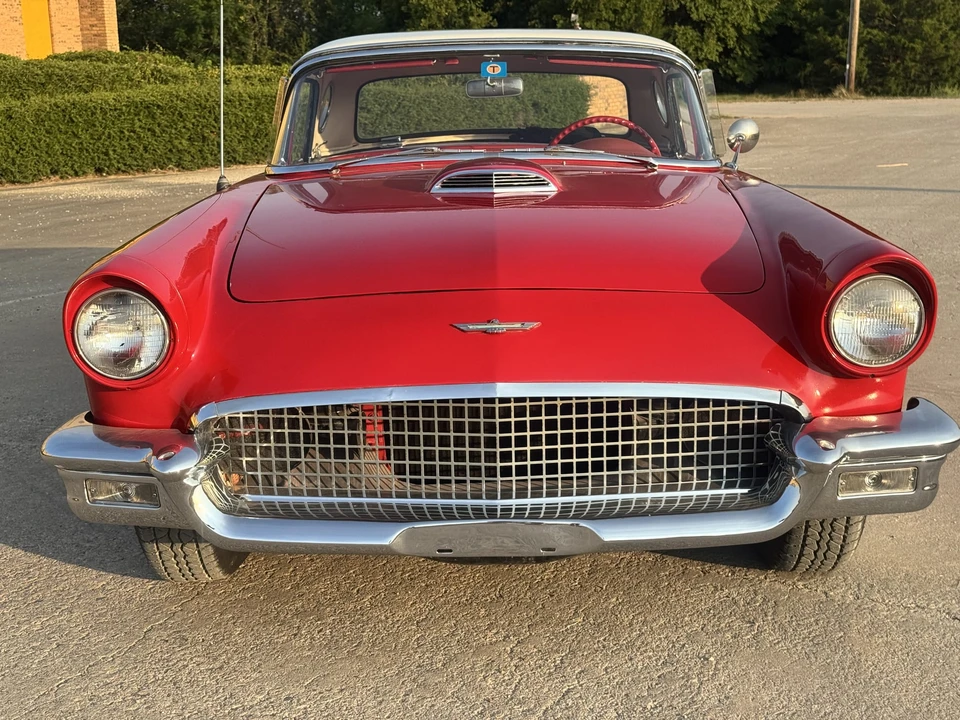1957 Ford Thunderbird 1st Gen - Image 9 of 31