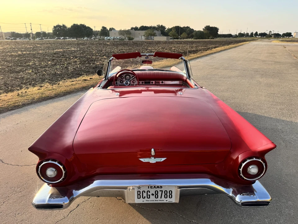 1957 Ford Thunderbird 1st Gen - Image 25 of 31