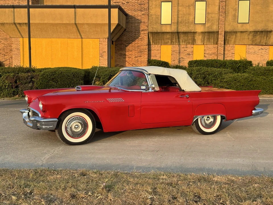 1957 Ford Thunderbird 1st Gen - Image 31 of 31