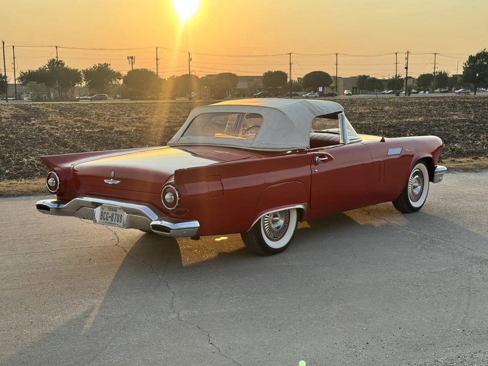 1957 Ford Thunderbird 1st Gen - Image 20 of 31