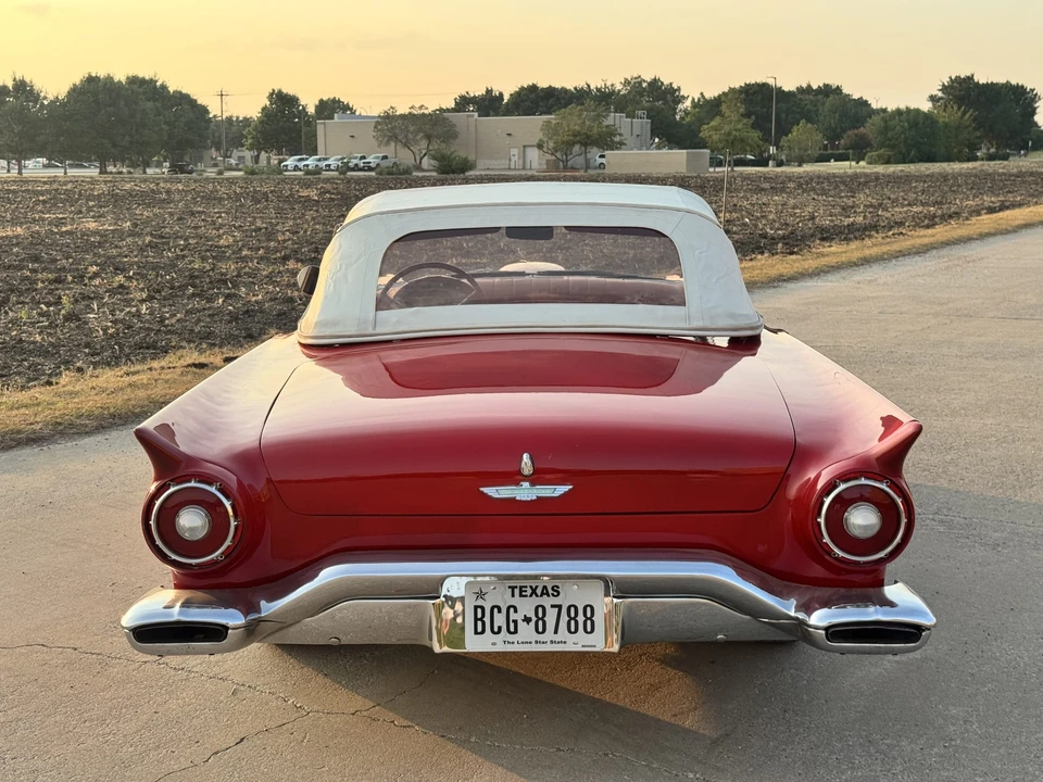 1957 Ford Thunderbird 1st Gen - Image 22 of 31