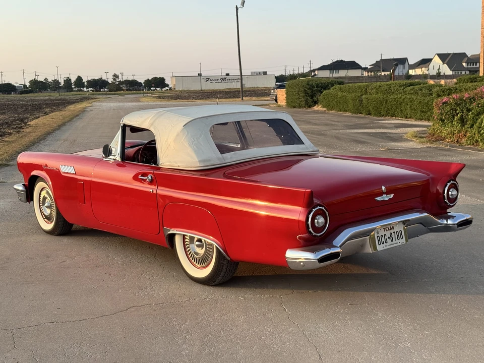 1957 Ford Thunderbird 1st Gen - Image 26 of 31