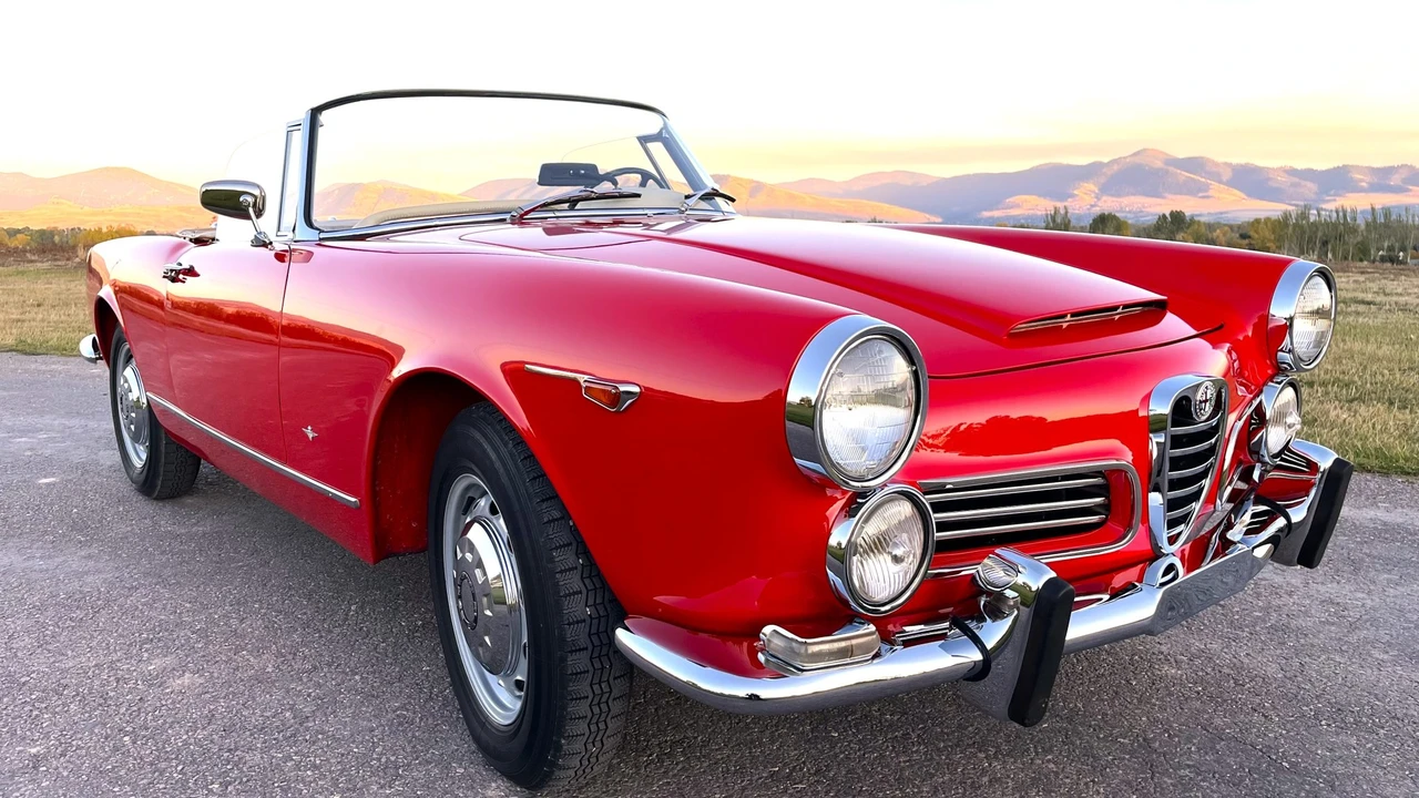1962 Alfa Romeo 2600 - Image 11 of 31