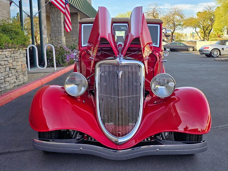 1934 Ford Model 18 & 40 - Image 10 of 31