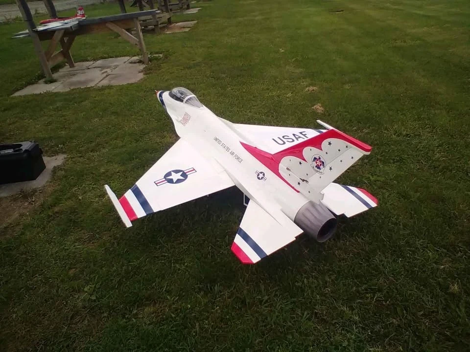 Parts & Memorabilia Scale Models - Image 2 of 9