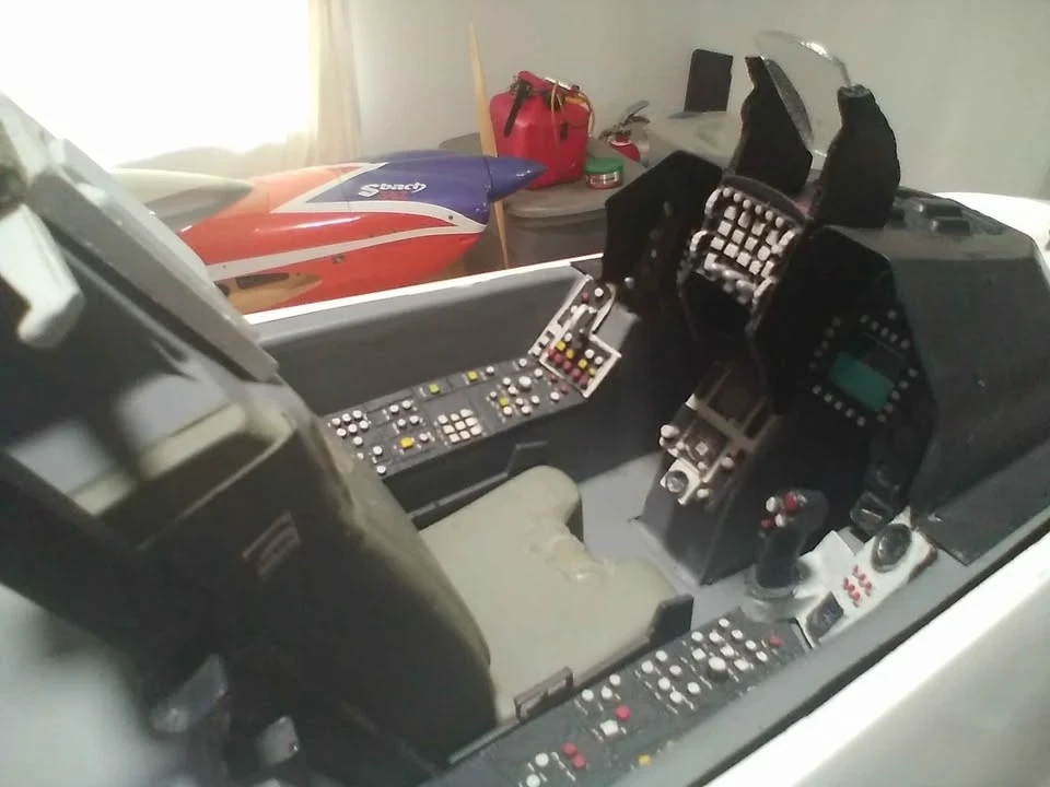 Parts & Memorabilia Scale Models - Image 6 of 9