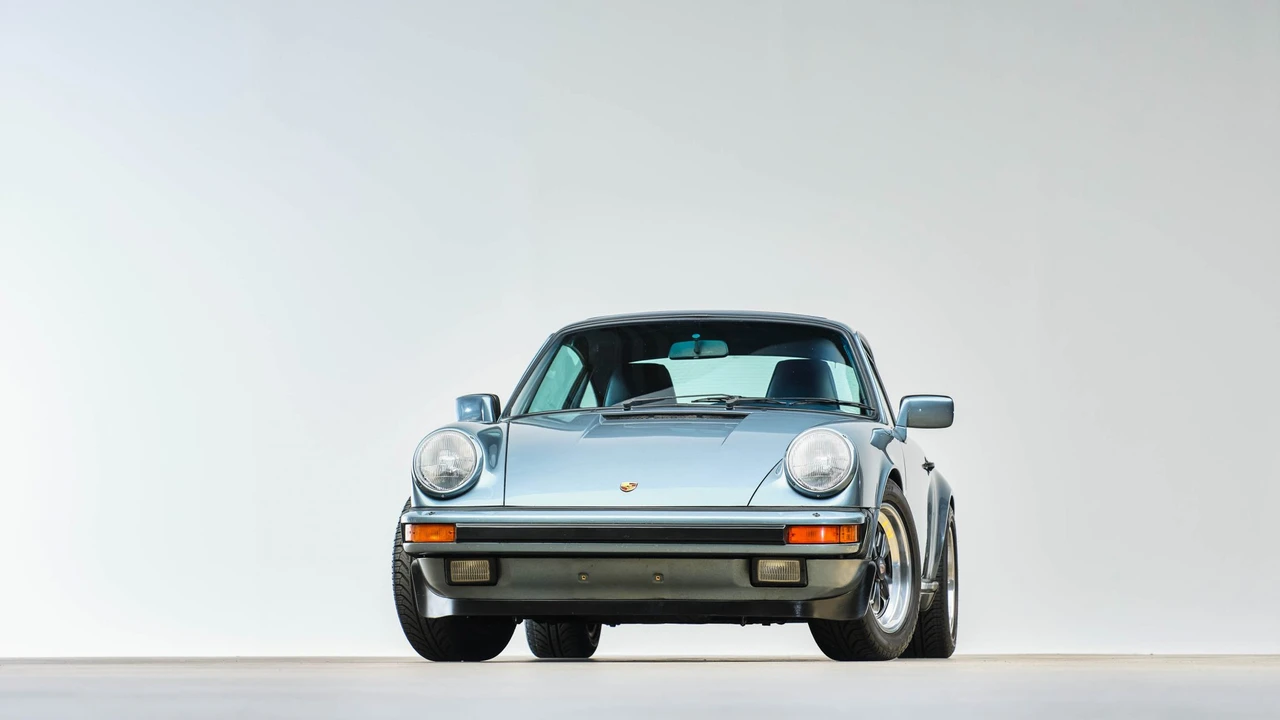 1985 Porsche 911 Carrera 3.2 - Image 3 of 31