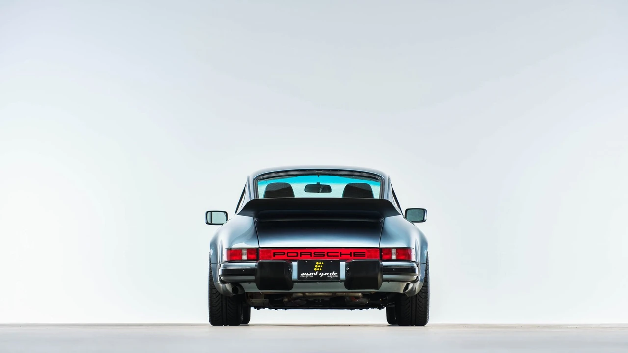 1985 Porsche 911 Carrera 3.2 - Image 9 of 31