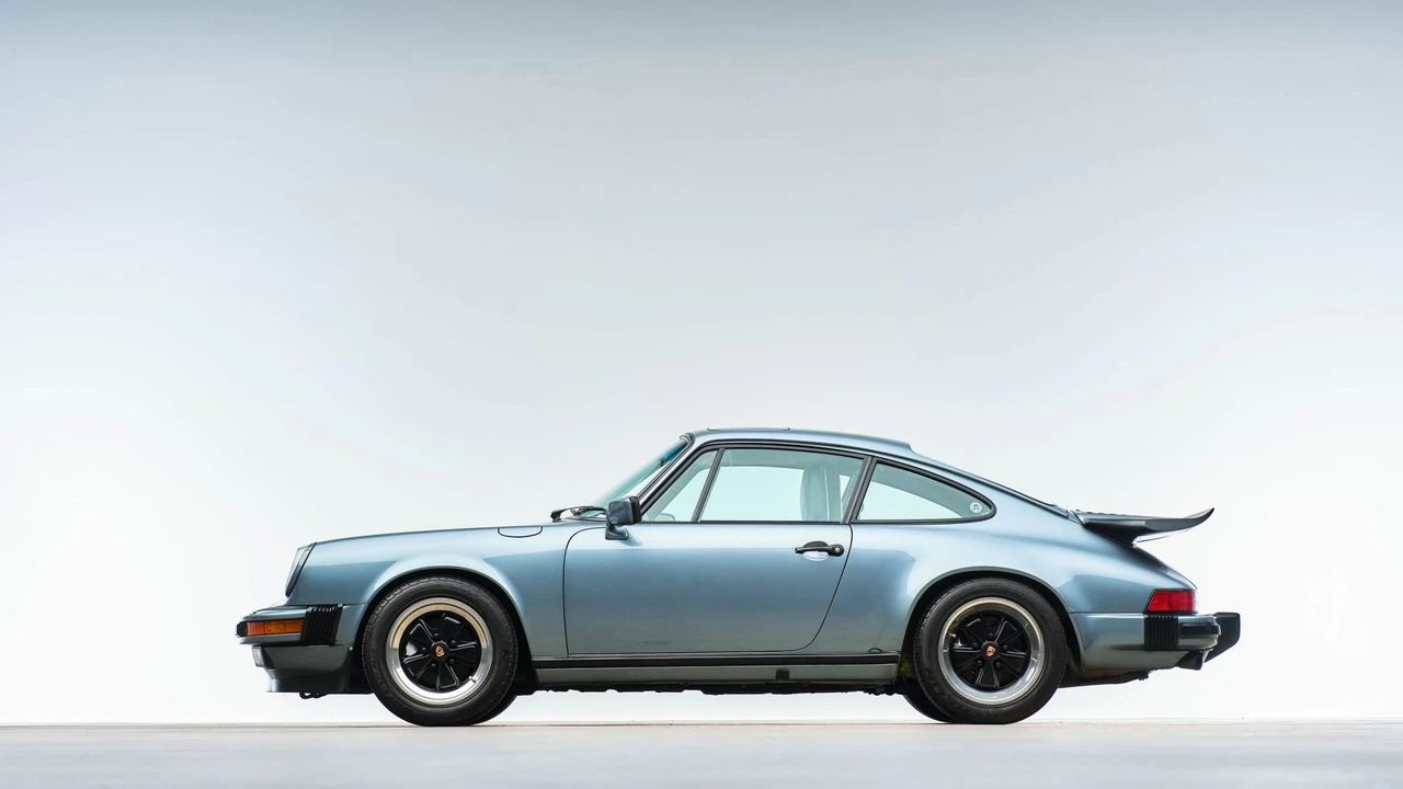 1985 Porsche 911 Carrera 3.2 - Image 10 of 31