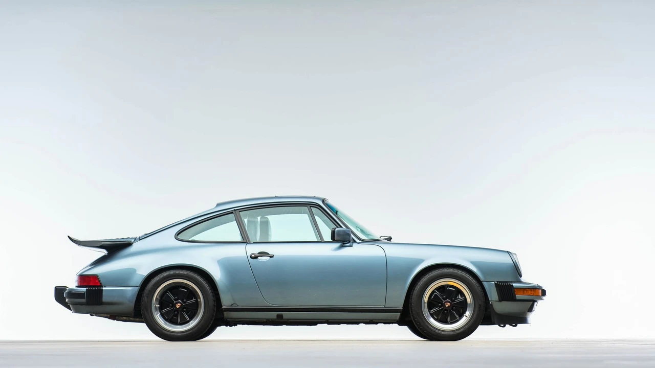 1985 Porsche 911 Carrera 3.2 - Image 11 of 31