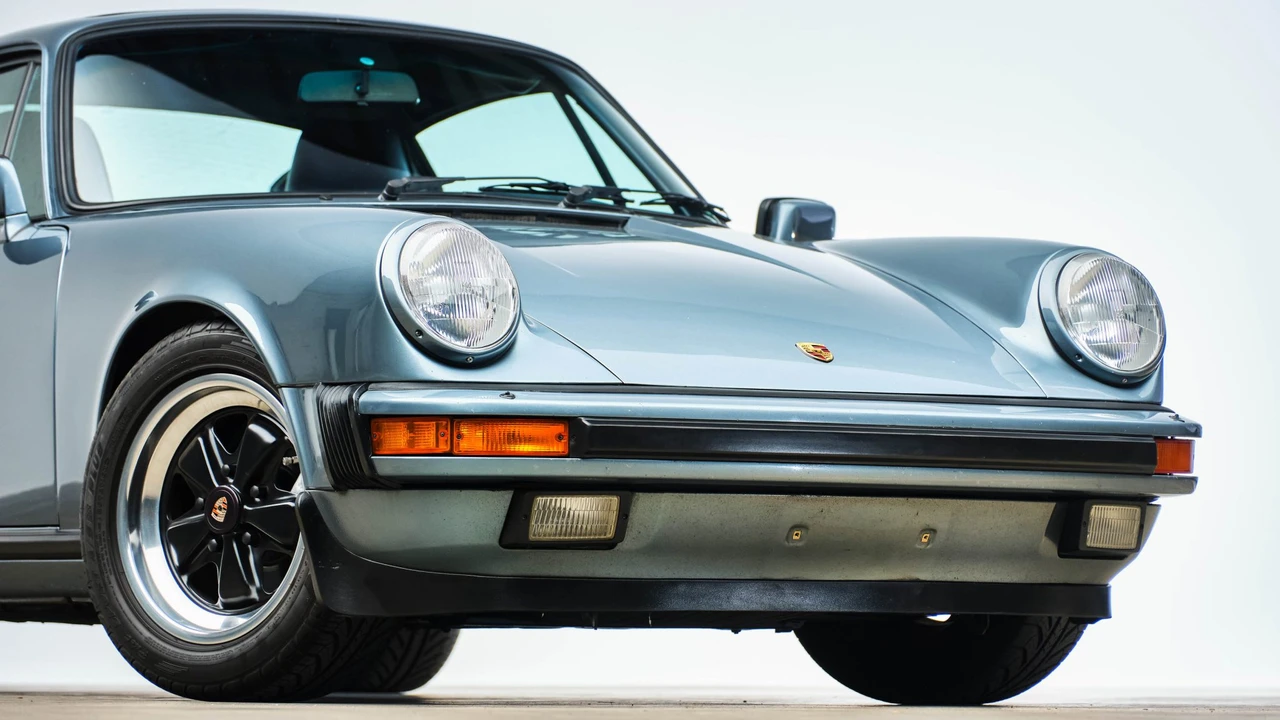 1985 Porsche 911 Carrera 3.2 - Image 16 of 31
