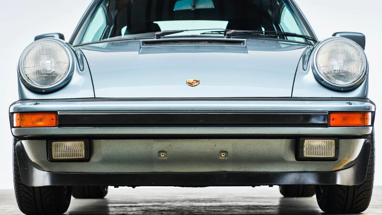 1985 Porsche 911 Carrera 3.2 - Image 18 of 31