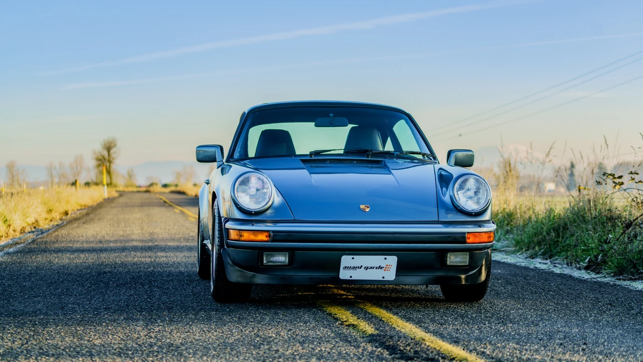 1985 Porsche 911 Carrera 3.2 - Image 5 of 31