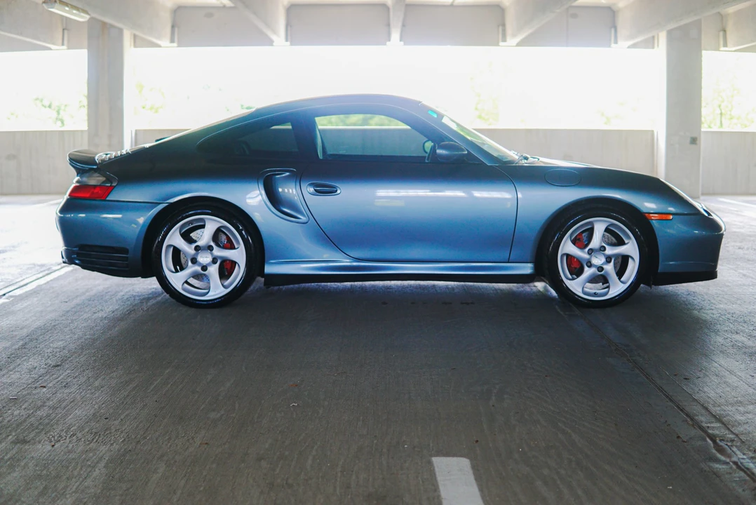 2002 Porsche 996 Turbo - Image 16 of 31