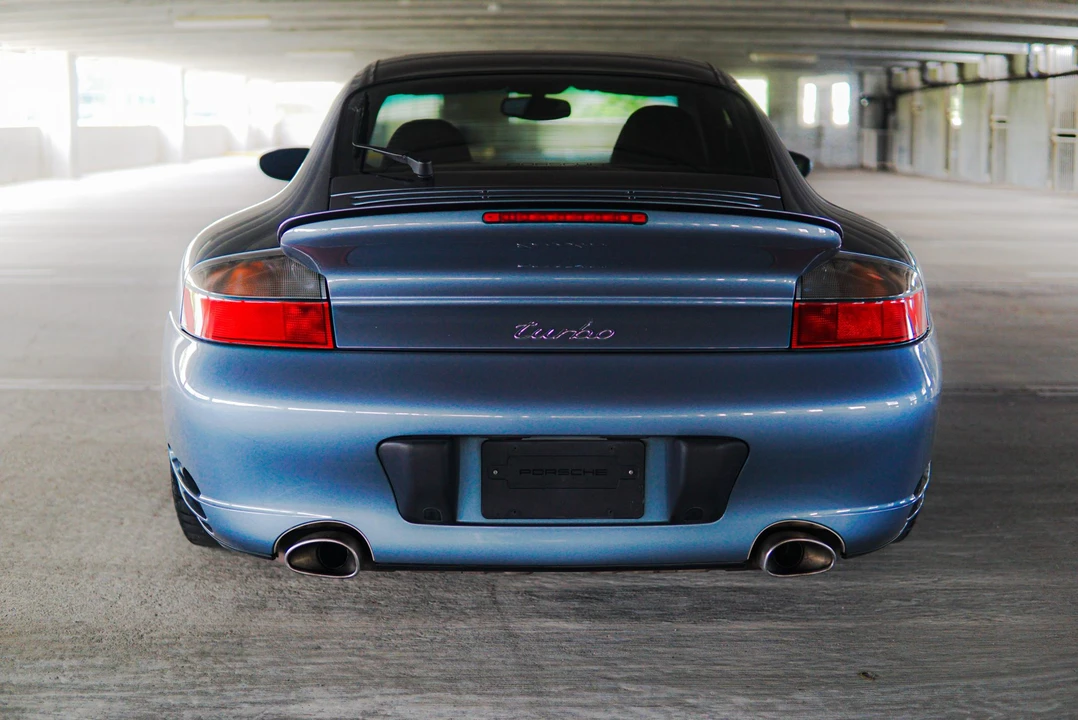 2002 Porsche 996 Turbo - Image 12 of 31