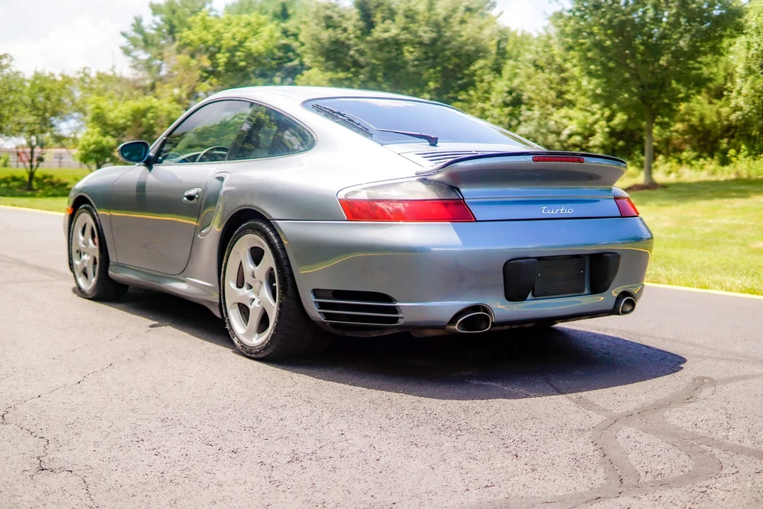 2002 Porsche 996 Turbo - Image 28 of 31