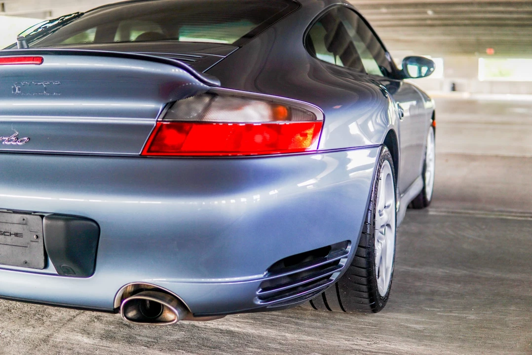 2002 Porsche 996 Turbo - Image 23 of 31