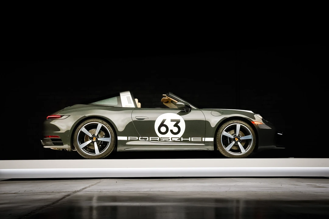 2021 Porsche 992 Targa 4 & 4S - Image 13 of 31