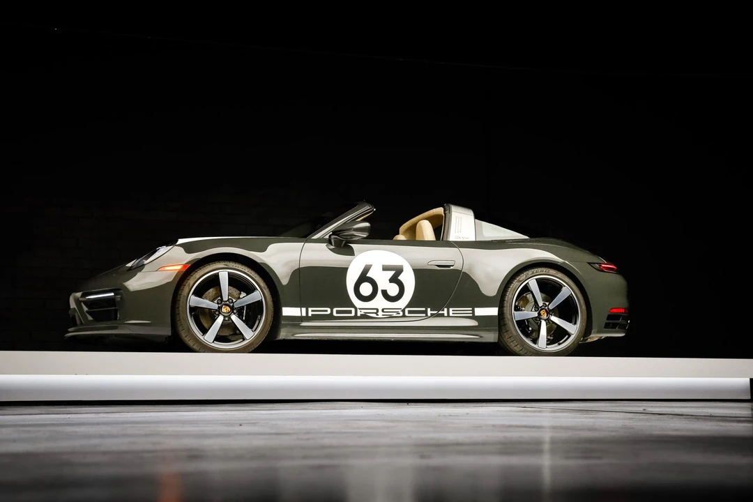 2021 Porsche 992 Targa 4 & 4S - Image 30 of 31