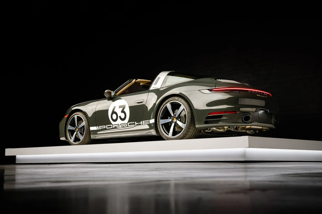 2021 Porsche 992 Targa 4 & 4S - Image 25 of 31