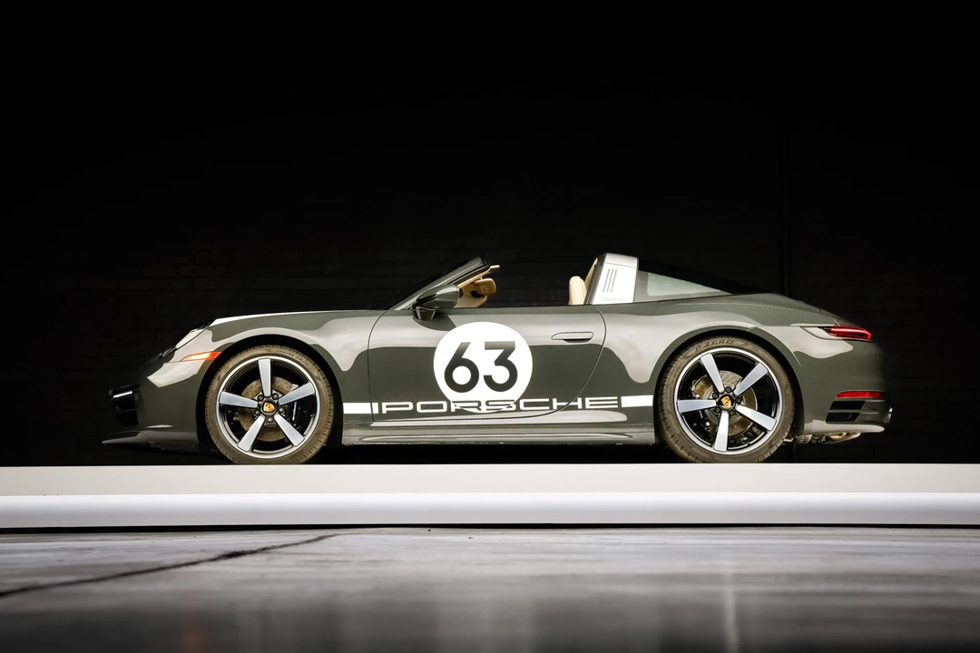 2021 Porsche 992 Targa 4 & 4S - Image 28 of 31