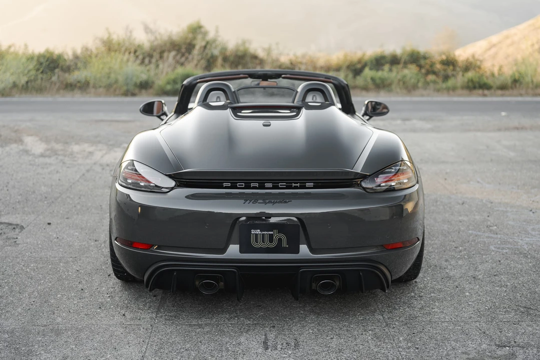 2022 Porsche 718 Boxster Spyder - Image 19 of 31