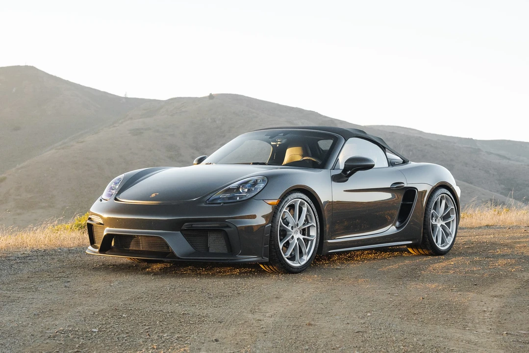 2022 Porsche 718 Boxster Spyder - Image 26 of 31