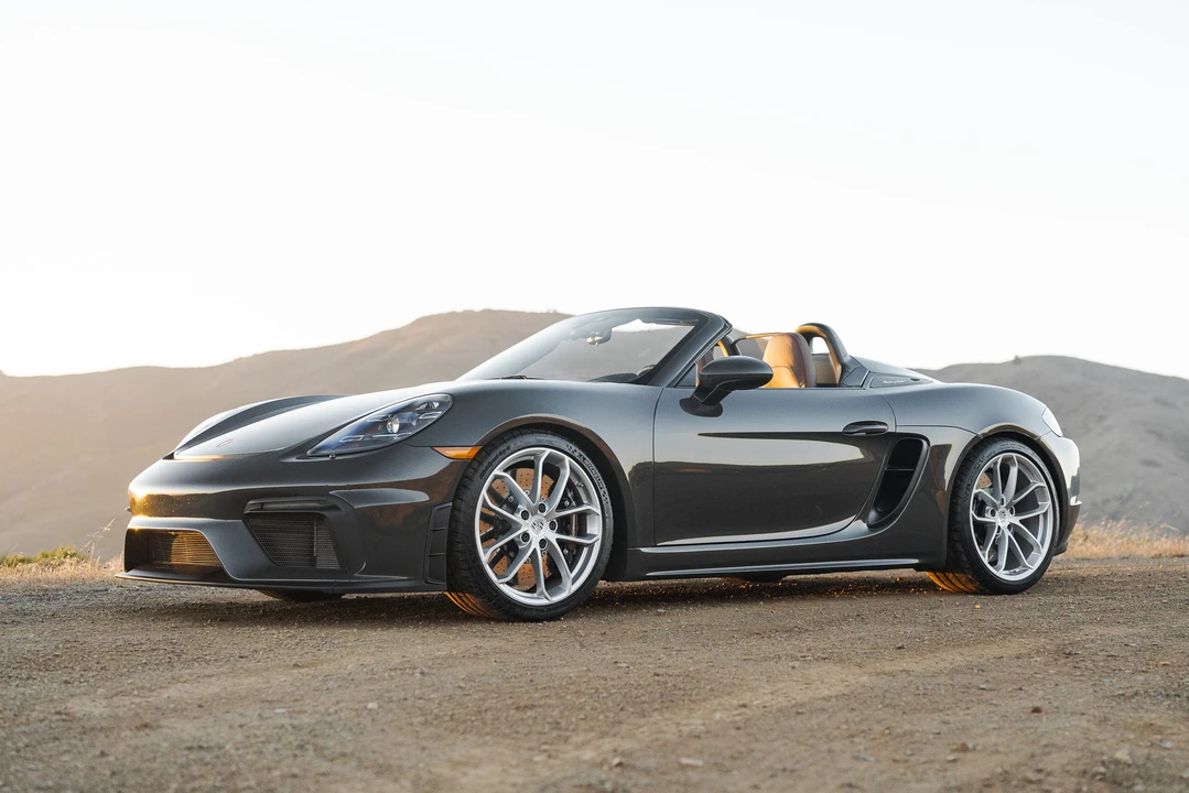2022 Porsche 718 Boxster Spyder - Image 9 of 31