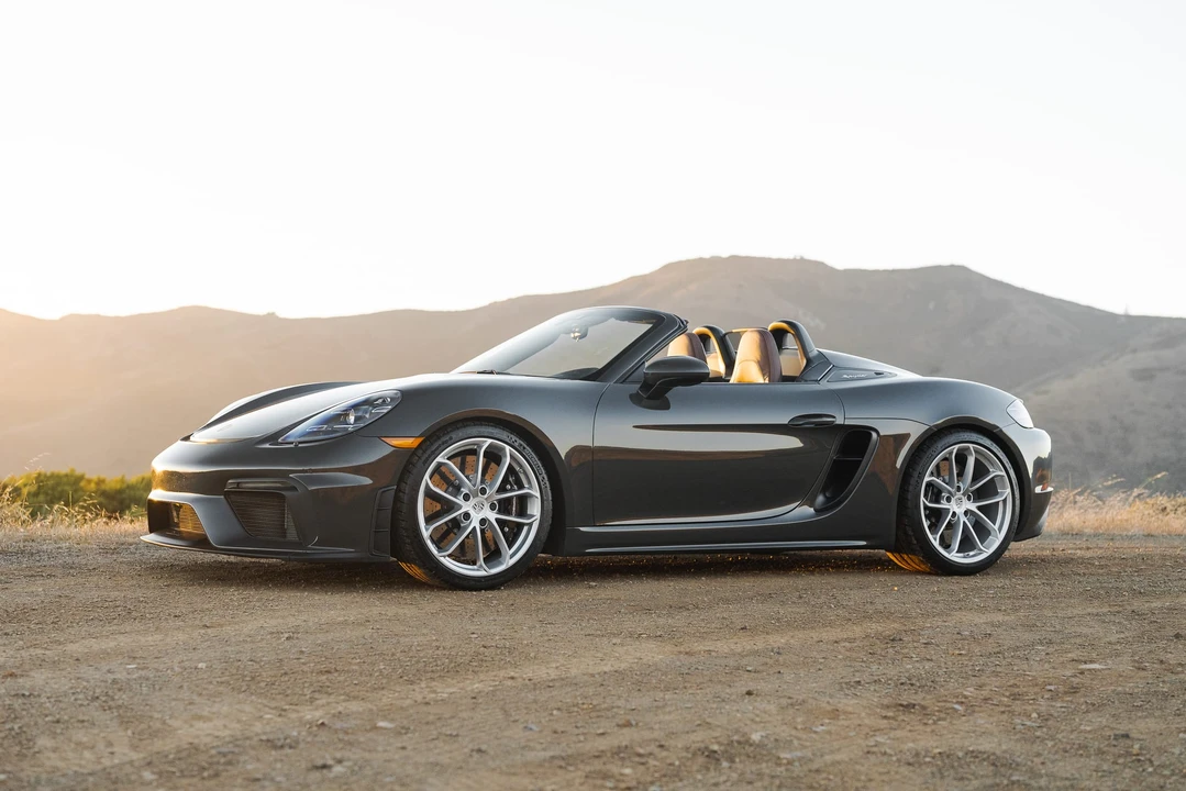 2022 Porsche 718 Boxster Spyder - Image 12 of 31