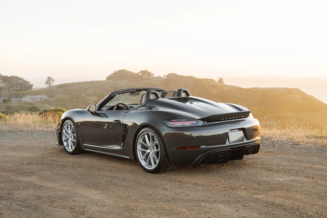 2022 Porsche 718 Boxster Spyder - Image 17 of 31
