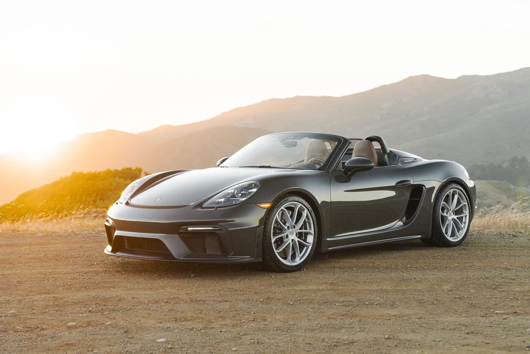 2022 Porsche 718 Boxster Spyder - Image 10 of 31