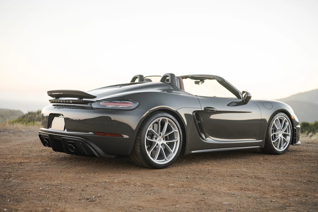 2022 Porsche 718 Boxster Spyder - Image 20 of 31