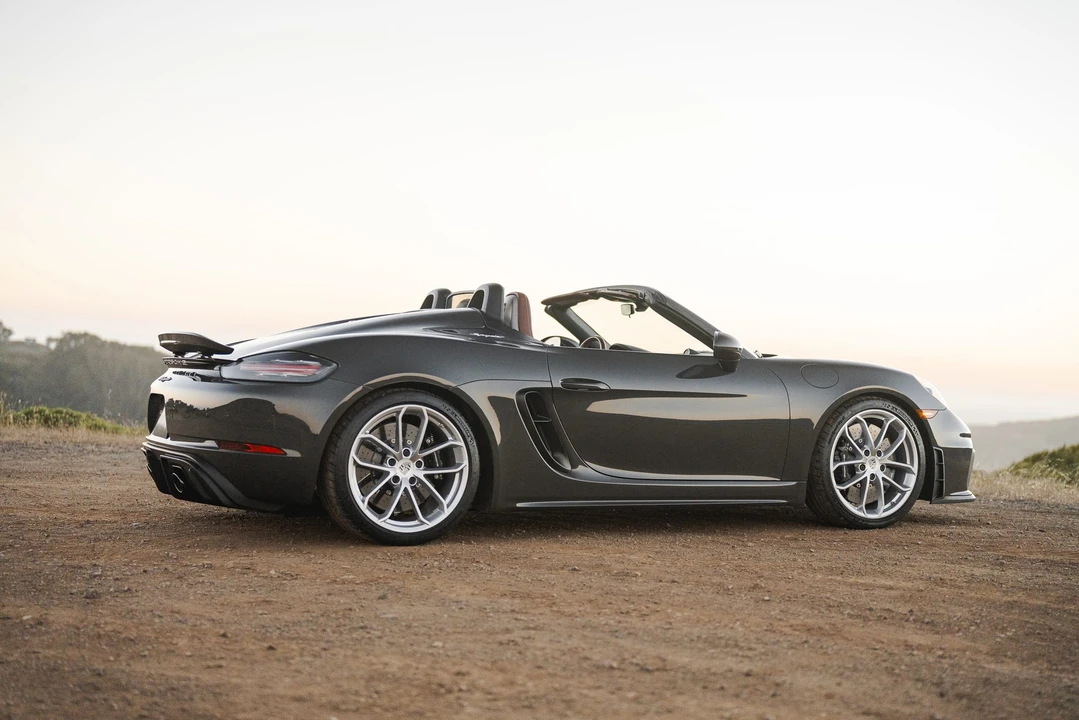 2022 Porsche 718 Boxster Spyder - Image 21 of 31