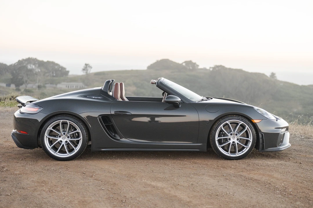 2022 Porsche 718 Boxster Spyder - Image 22 of 31