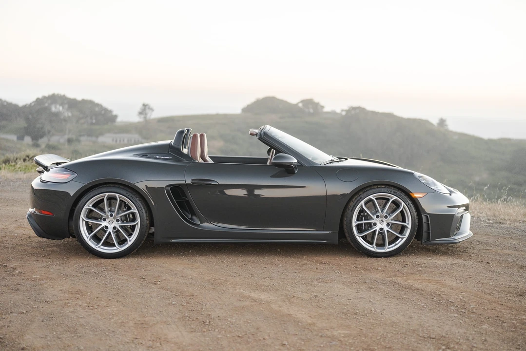 2022 Porsche 718 Boxster Spyder - Image 23 of 31