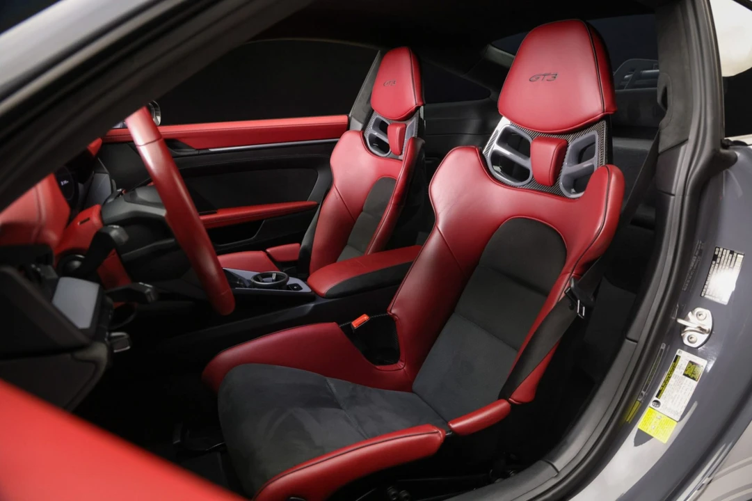 2022 Porsche 992 GT3 - Image 4 of 10