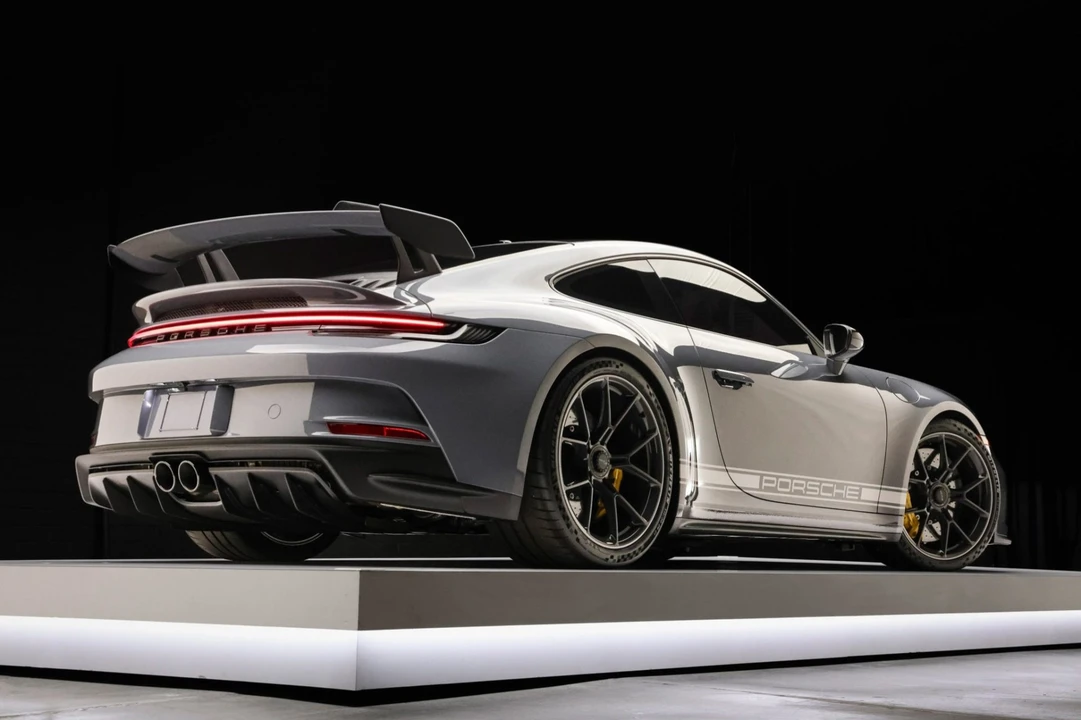 2022 Porsche 992 GT3 - Image 2 of 10