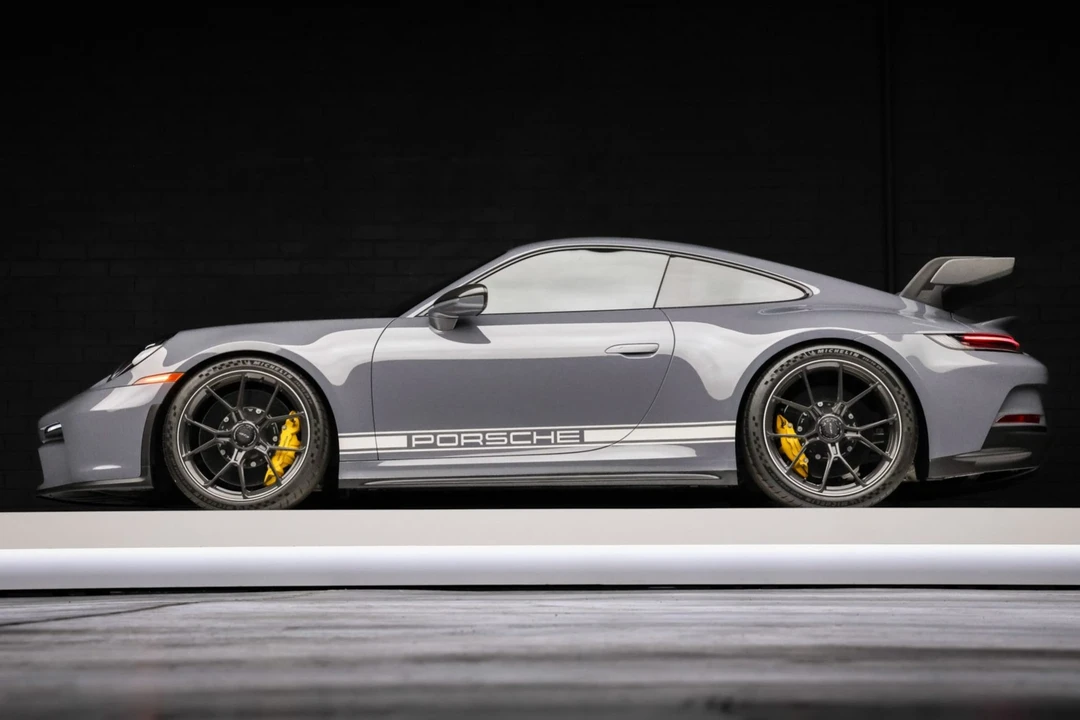 2022 Porsche 992 GT3 - Image 3 of 10