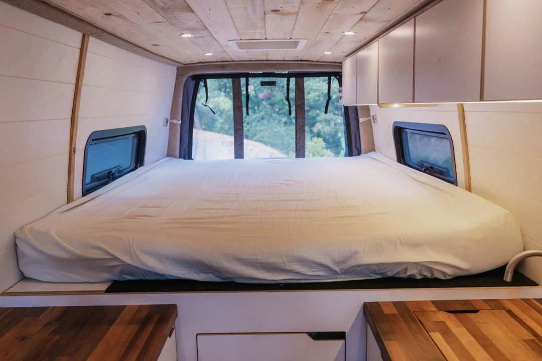 2020 Mercedes-Benz VS30 Sprinter - Image 14 of 22