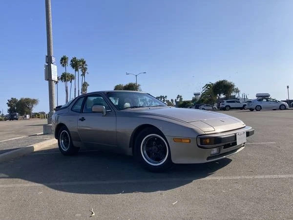 1984 Porsche 944 - Image 12 of 18