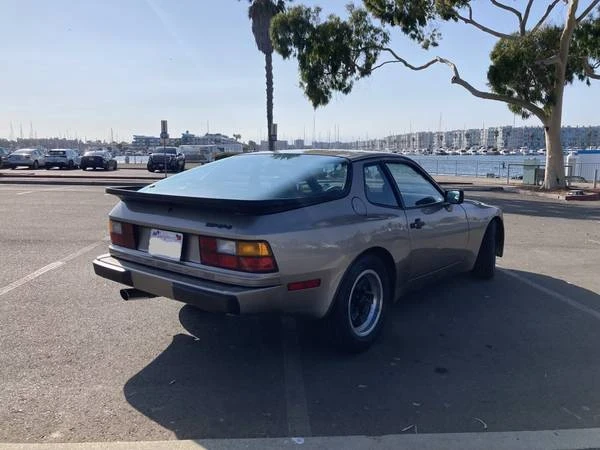 1984 Porsche 944 - Image 13 of 18