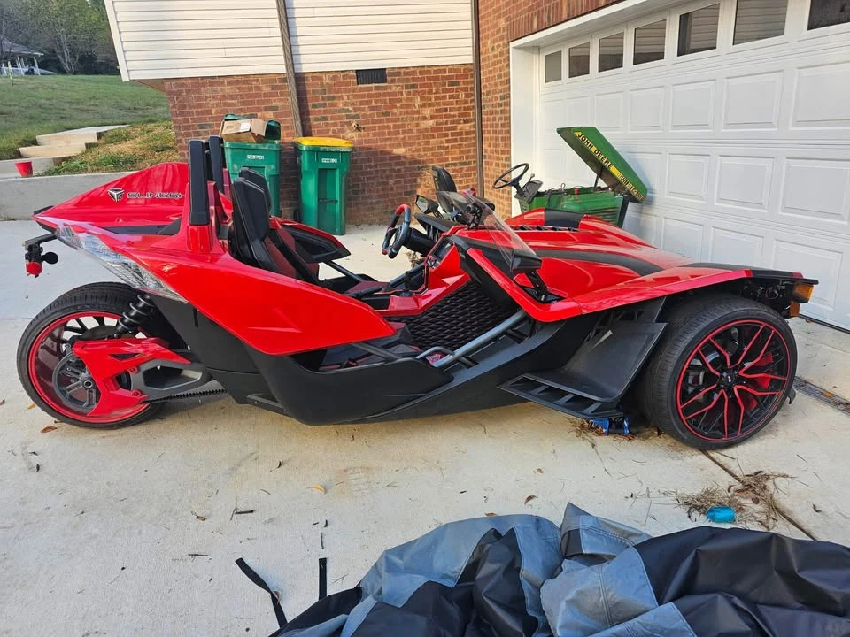 Polaris Slingshot - Image 2 of 4
