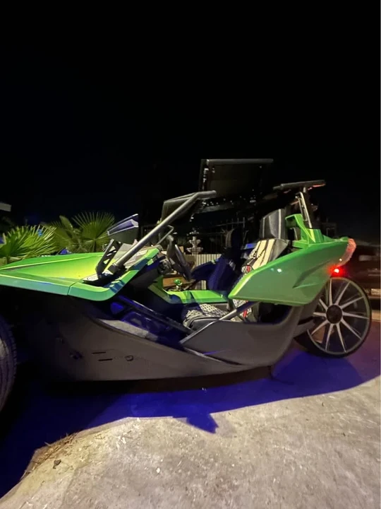 Polaris Slingshot - Image 2 of 4
